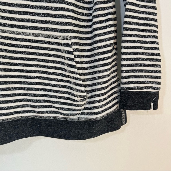 Volcom Hoodie Womens White Black Striped Pullover Long Sleeve with Pocket Size S - Picture 4 of 9